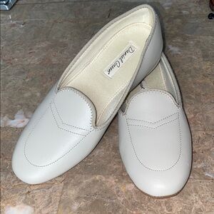Dawgs Cream Loafers Minimalist Slip-On Flats